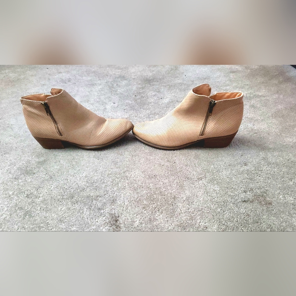 Esprit Tan Zip-Up Booties with Faux Zipper detail Womens size 6 BOGO